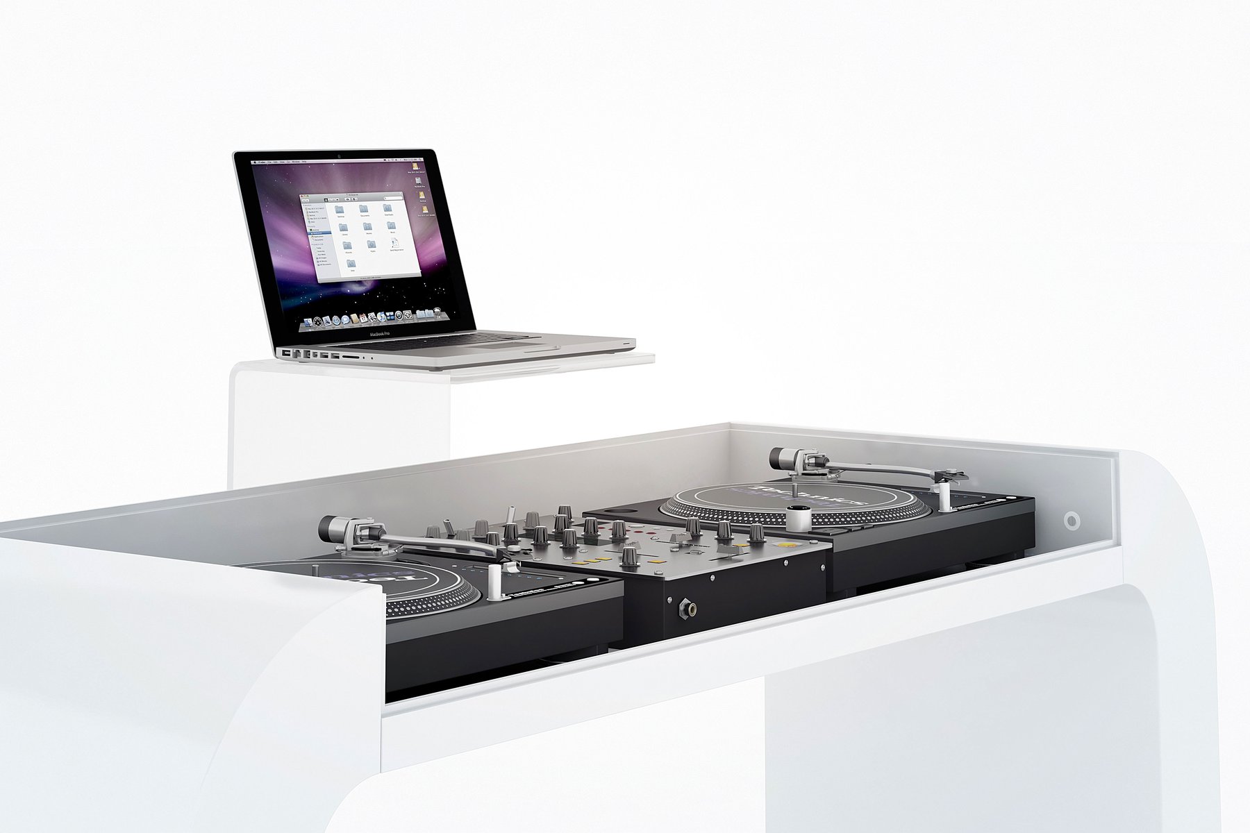 Cabina MÖDEK EVOLUTION con portátil en bandeja voladiza y platos integrados